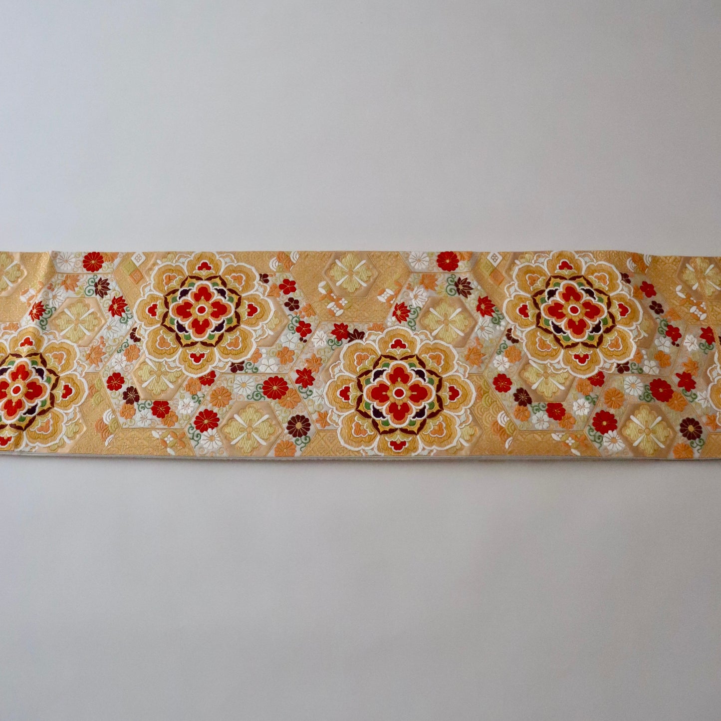 袋帯「有職吉甲秀華文」河合美術織物