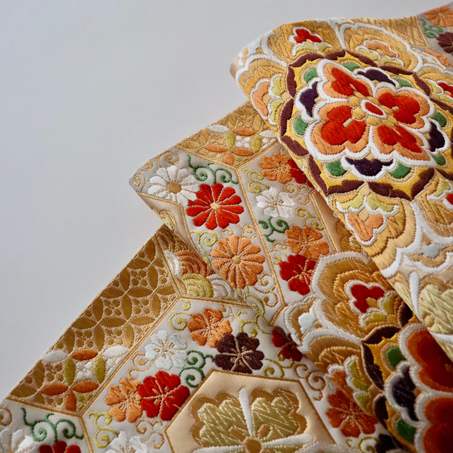 袋帯「有職吉甲秀華文」河合美術織物