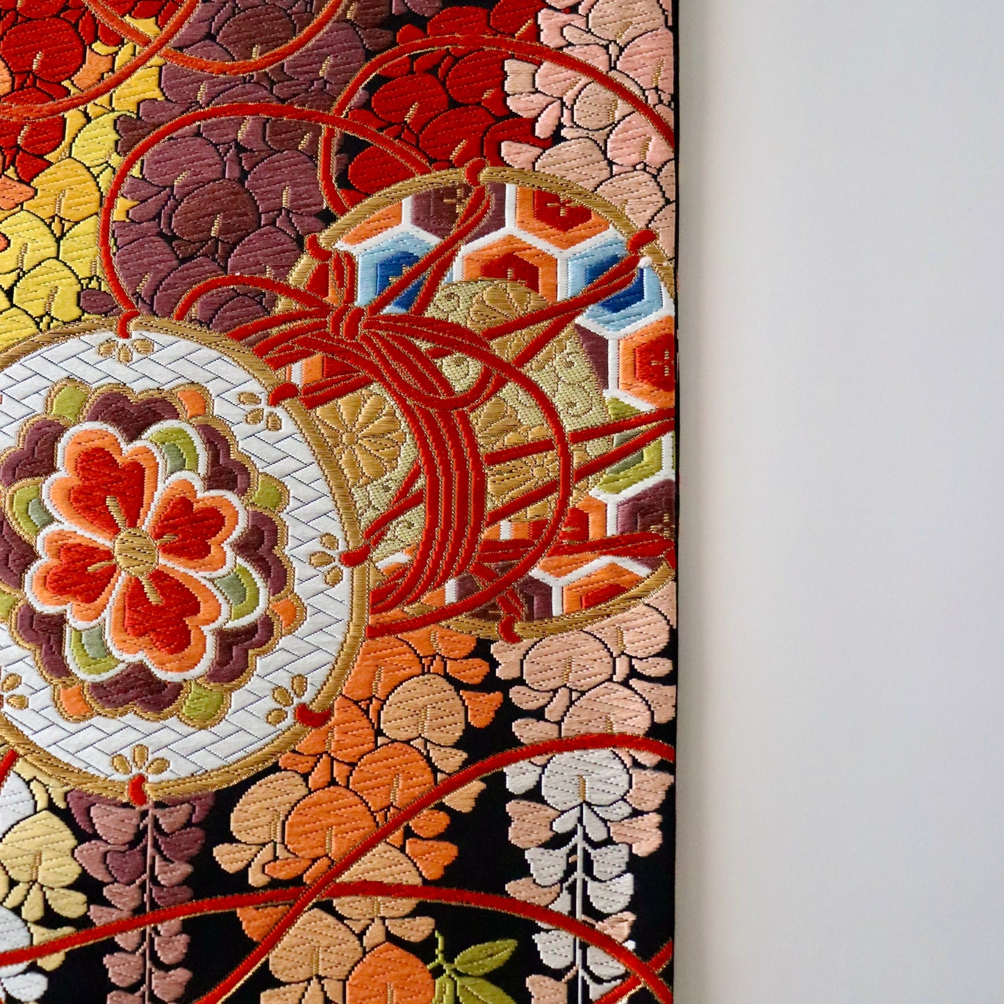 袋帯「雅楽松藤文」河合美術織物