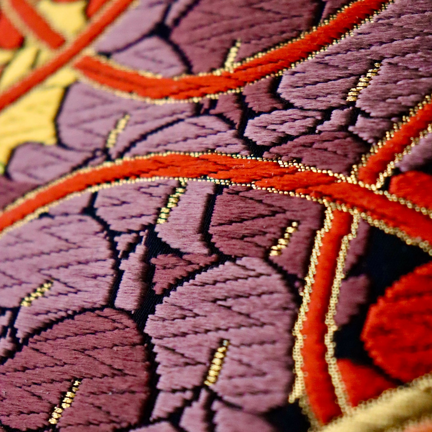 袋帯「雅楽松藤文」河合美術織物