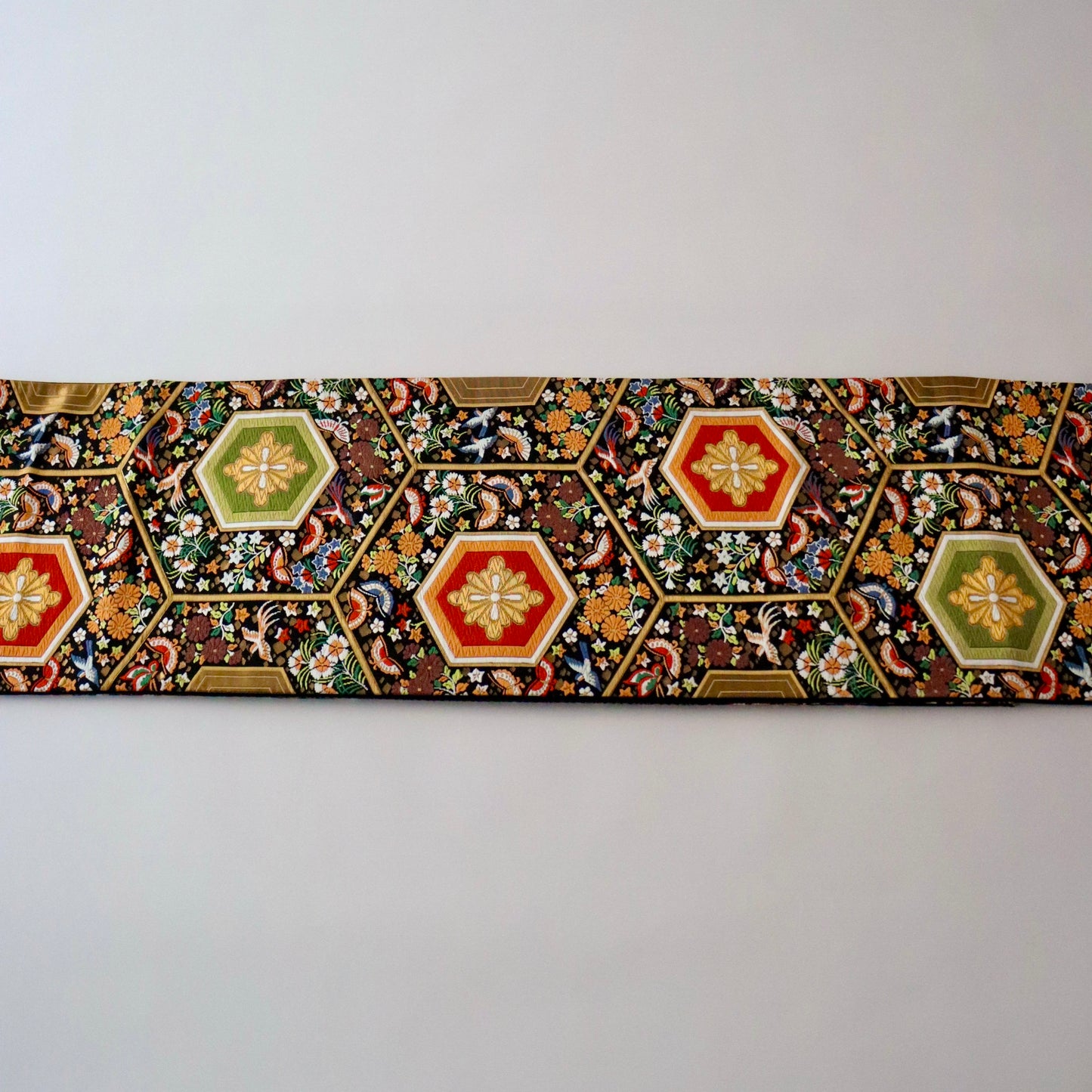 袋帯「平家経巻亀甲文」河合美術織物