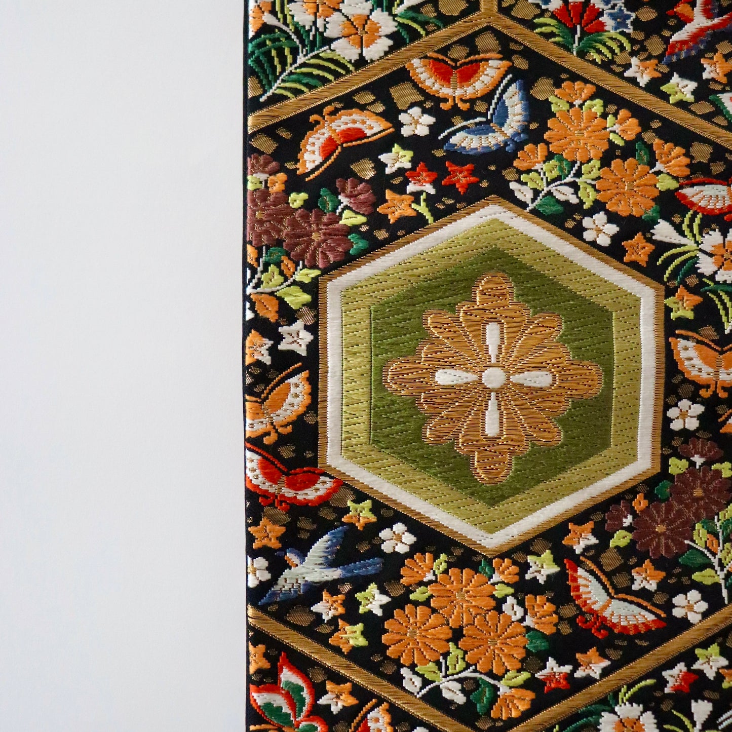 袋帯「平家経巻亀甲文」河合美術織物