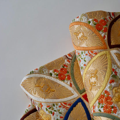 袋帯「彩七宝寿蝶華文」河合美術織物