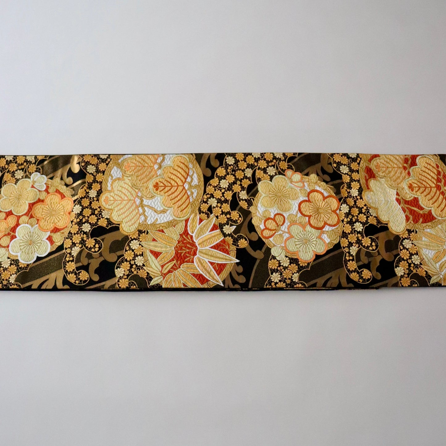 袋帯「松竹梅寿波文」河合美術織物