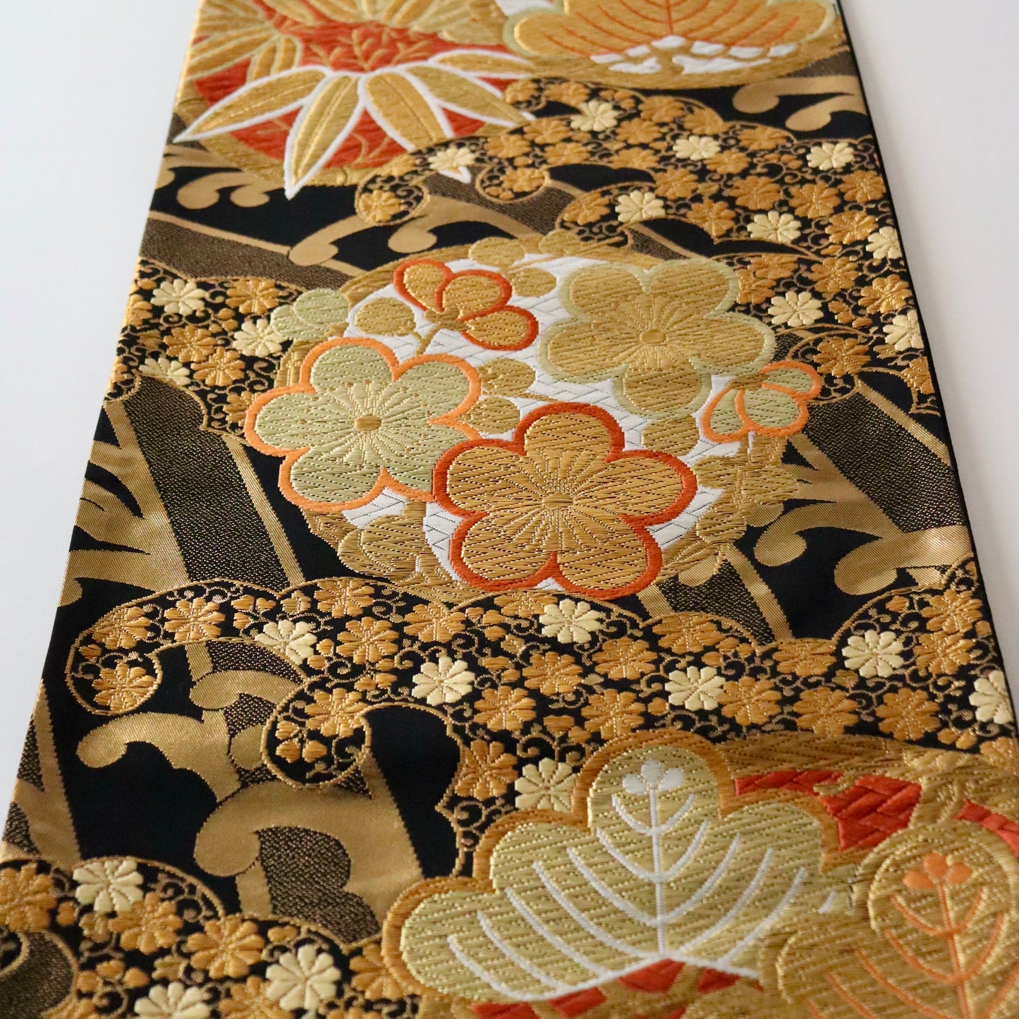 袋帯「松竹梅寿波文」河合美術織物