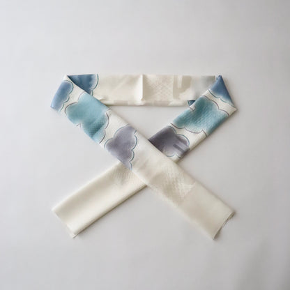 帯揚げ「雲三色暈し雲取横振刺繍 - blu-gr」和小物さくら