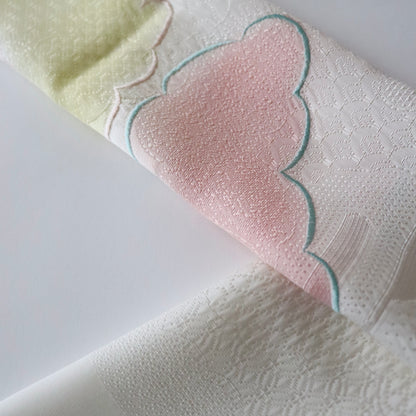 帯揚げ「雲三色暈し雲取横振刺繍 - yel-pnk」和小物さくら