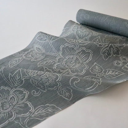 小千谷ちぢみ「型染  - 葡萄唐花」紺仁