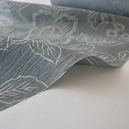 小千谷ちぢみ「型染  - 葡萄唐花」紺仁