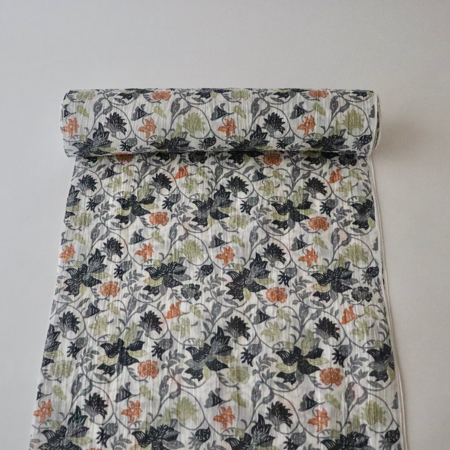 近江ちぢみ「型染 - 更紗多色」衣草紙