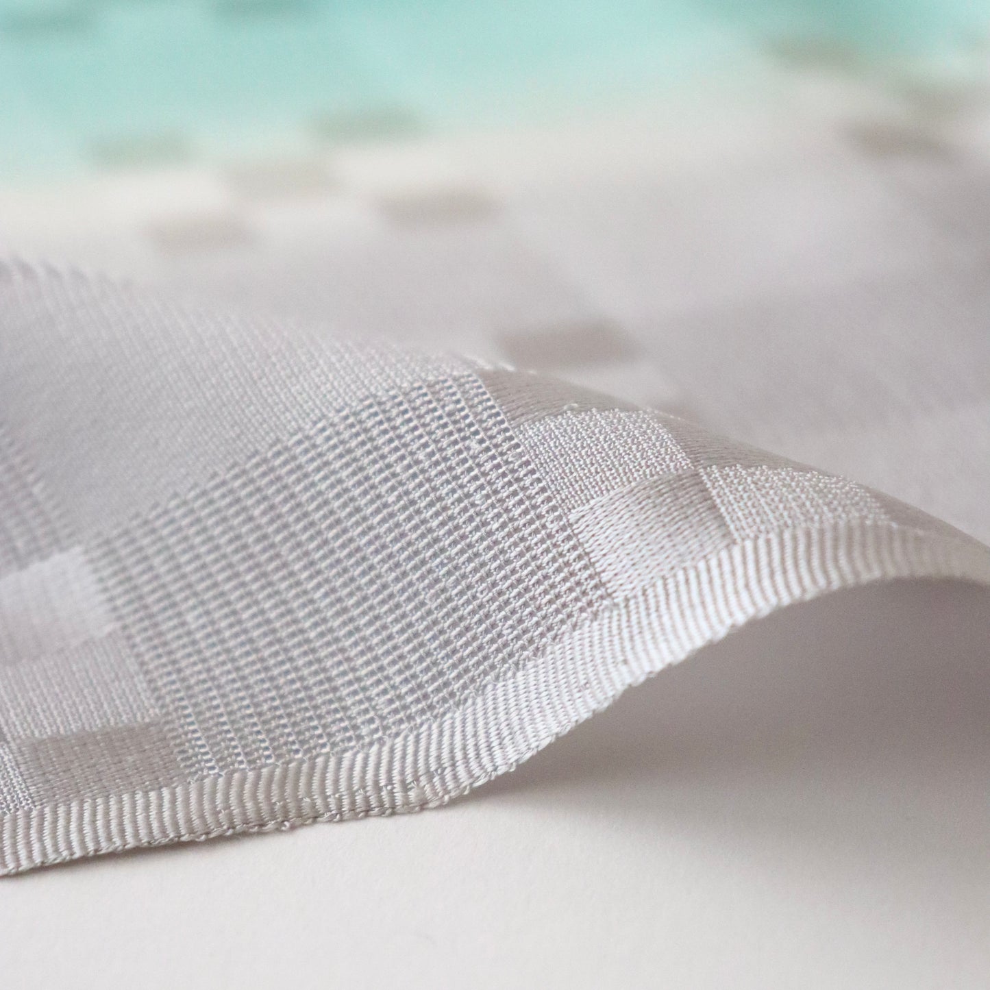 帯揚げ「紋紗市松地紋立暈し-wh/gr/gy」和小物さくら