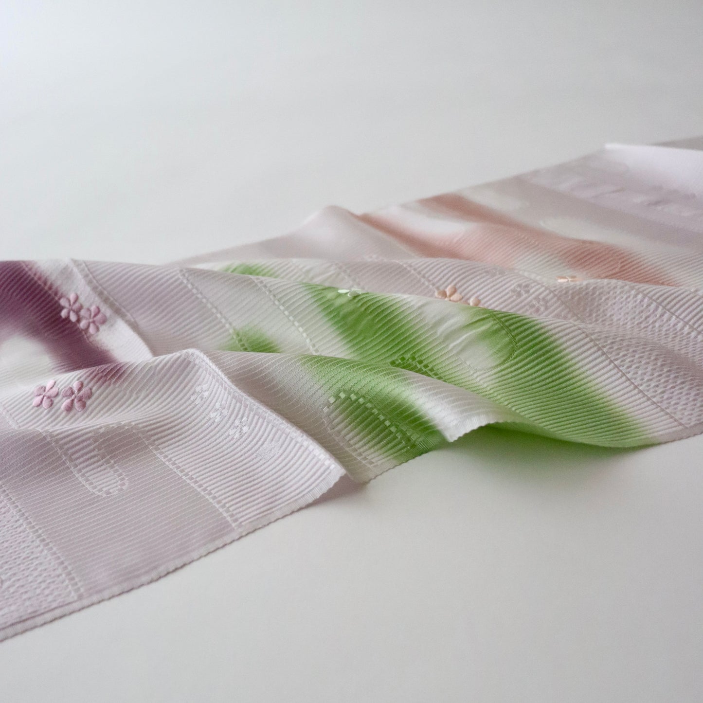 帯揚げ「霞花刺繍 - lt purp」和小物さくら