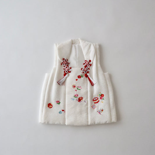 三歳 被布「刺繍 花と宝尽くし」