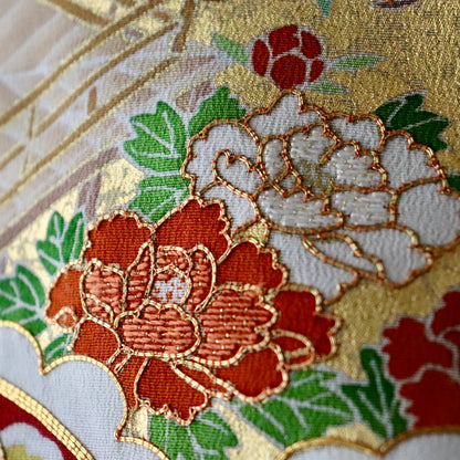 黒留袖「手描き京友禅 - 波に巻物」髙橋啓