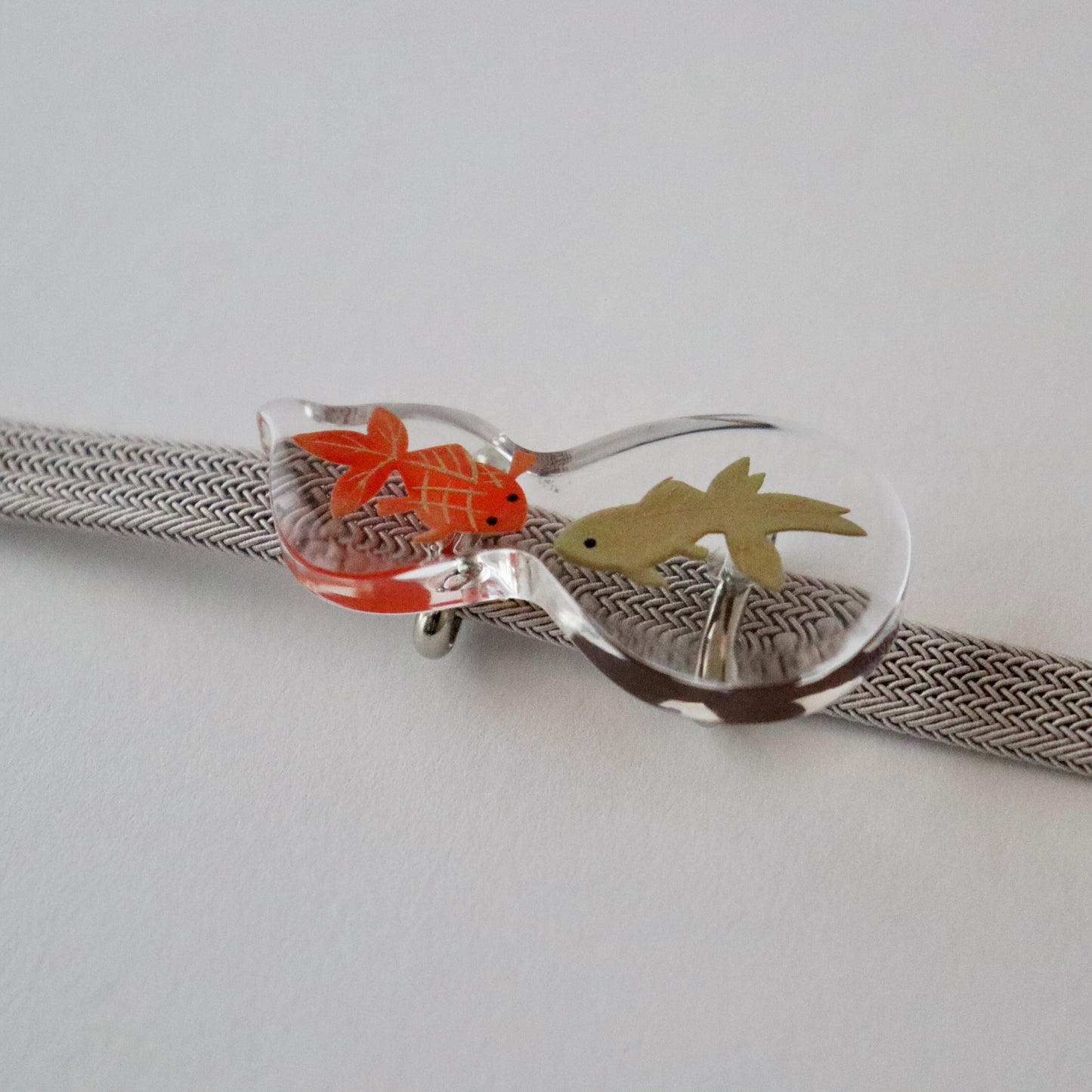 帯留「瓢箪に金魚」大原商店