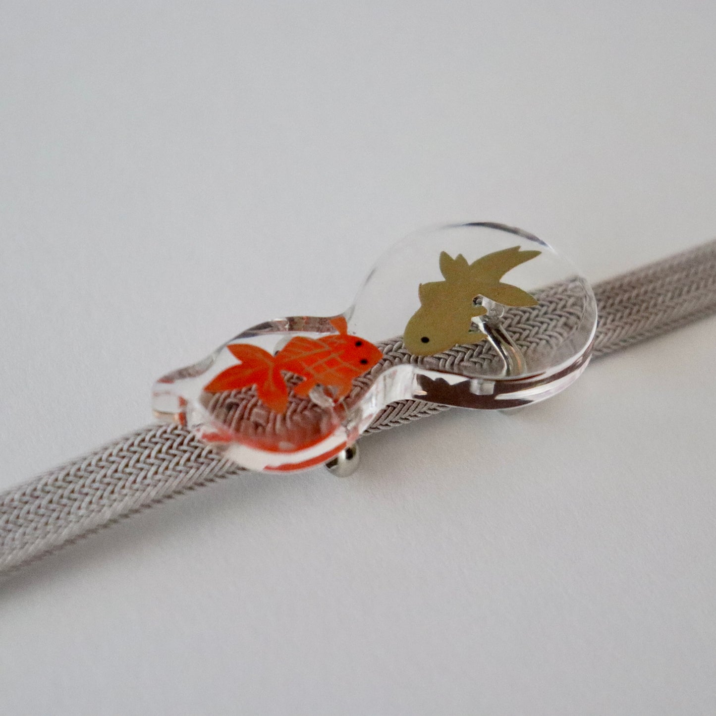 帯留「瓢箪に金魚」大原商店