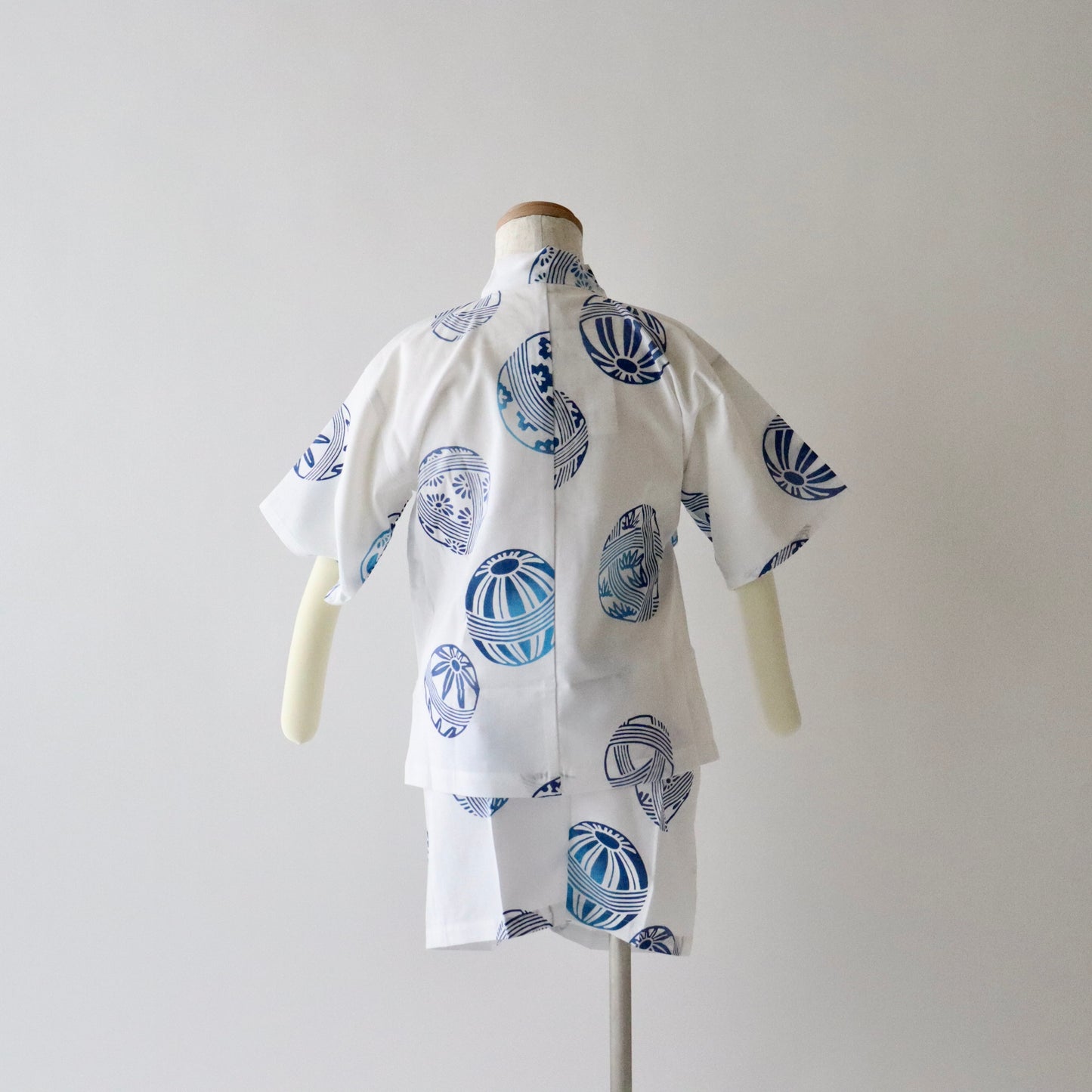 お子様甚平「鞠」3号：身長95〜100cm向け - 竺仙