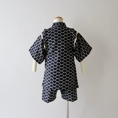 お子様甚平「蜻蛉」サイズ120：身長115〜125cm前後向け