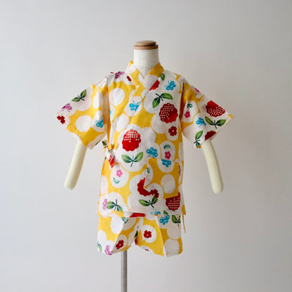 お子様甚平「花と蝶々」 サイズ110：身長105〜115cm前後向け