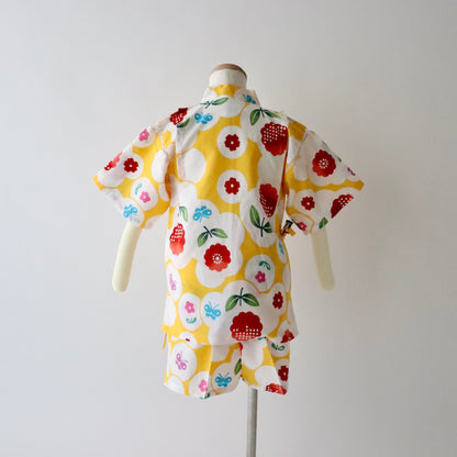 お子様甚平「花と蝶々」 サイズ110：身長105〜115cm前後向け