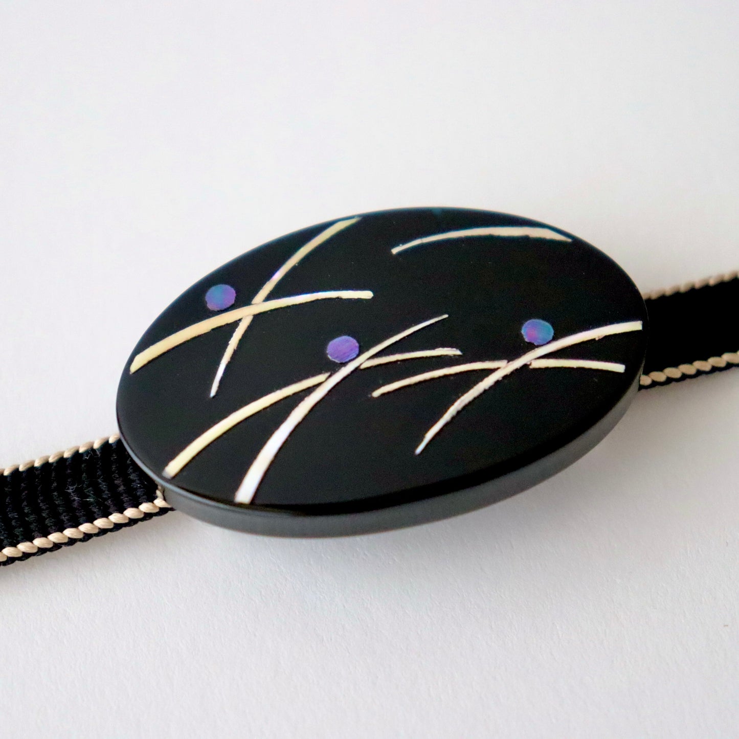 帯留「螺鈿 - 露芝」