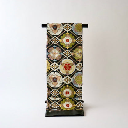 袋帯「菱襷有職華文」洛陽織物