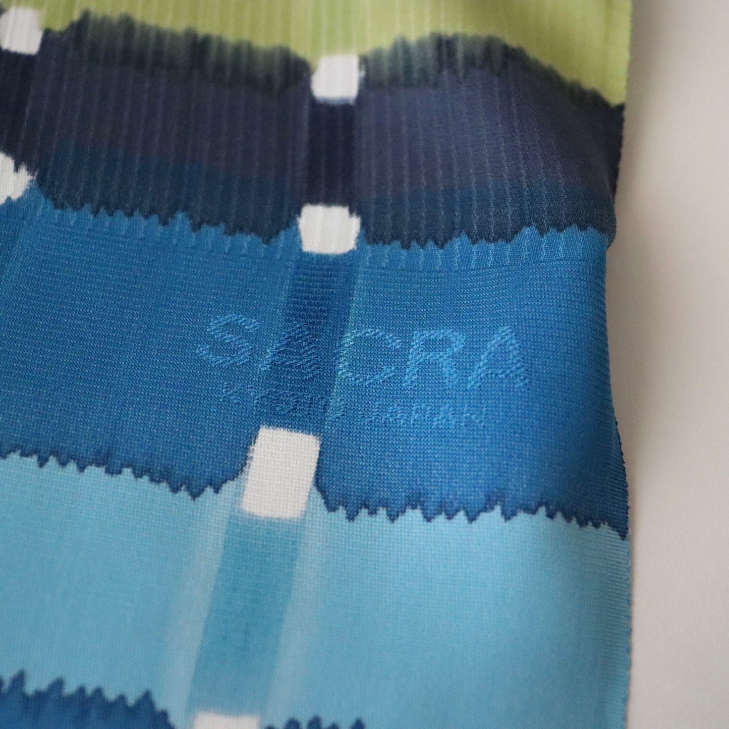 帯揚げ「滲横段 - nv・g」和小物さくら