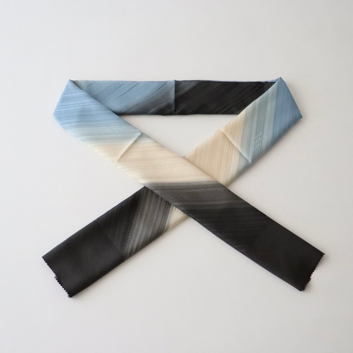 帯揚げ「意匠斜段暈し - ch.bl」和小物さくら