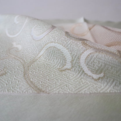 帯揚げ「小判取紗綾形唐草 - lt.g」和小物さくら