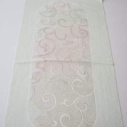 帯揚げ「小判取紗綾形唐草 - lt.g」和小物さくら