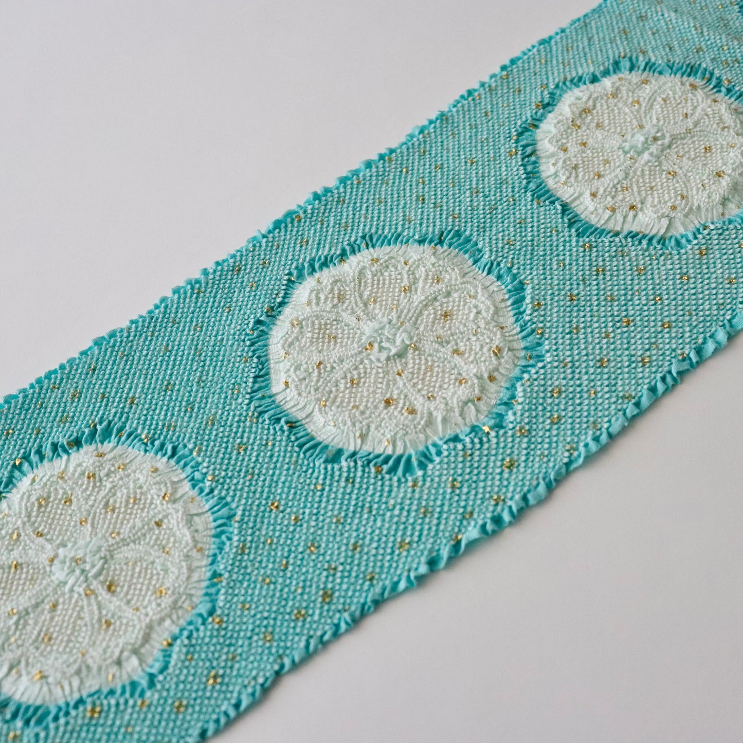 絞染帯揚げ「八重桜輪 - 甕覗 白」大原商店