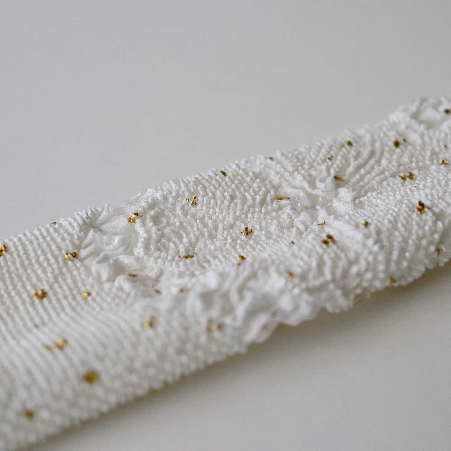 絞染帯揚げ「八重桜輪 - 白」大原商店