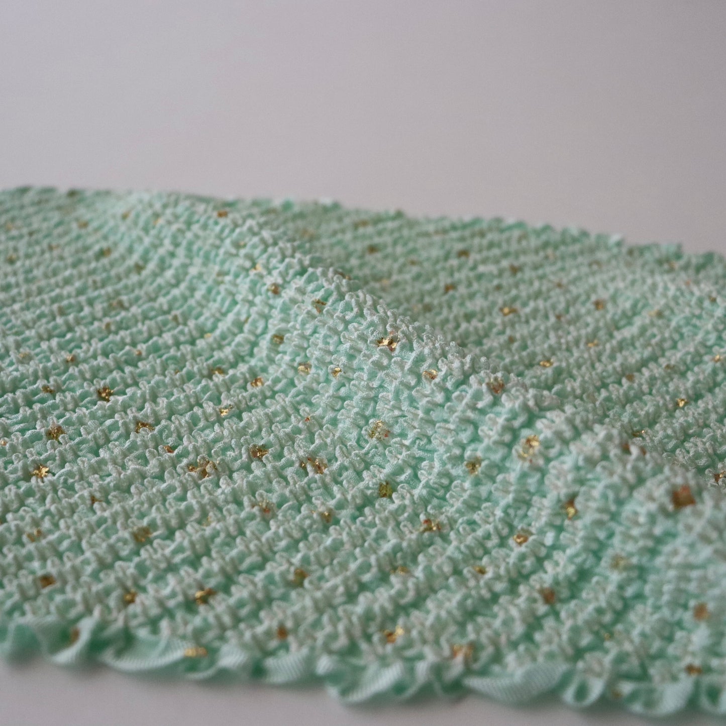 絞染帯揚げ「金散 - 白藍」大原商店