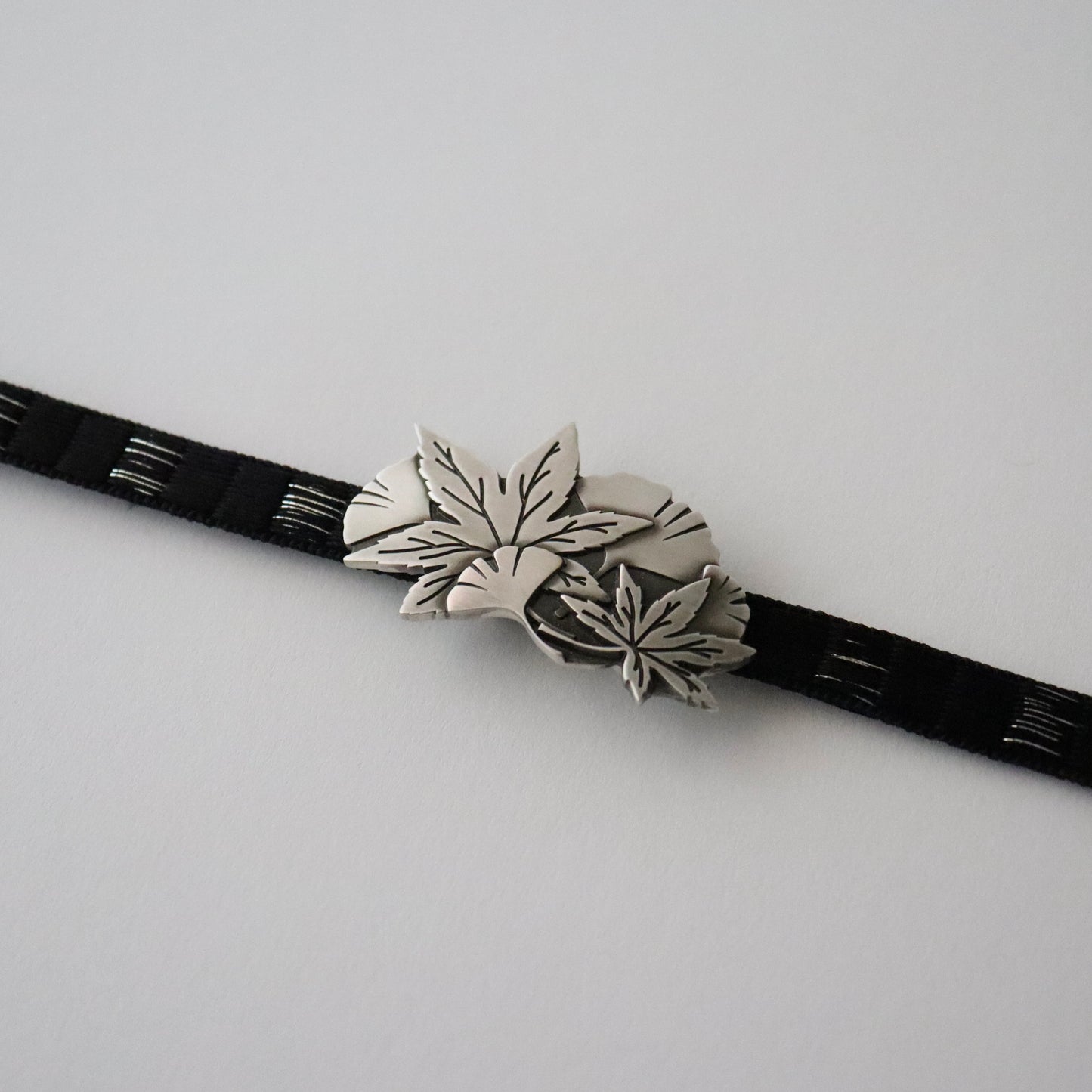 帯留「銀杏と楓」大原商店