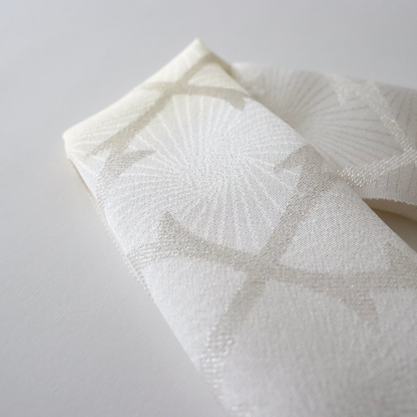 帯揚げ「銀通し花菱 / lt.y」和小物さくら