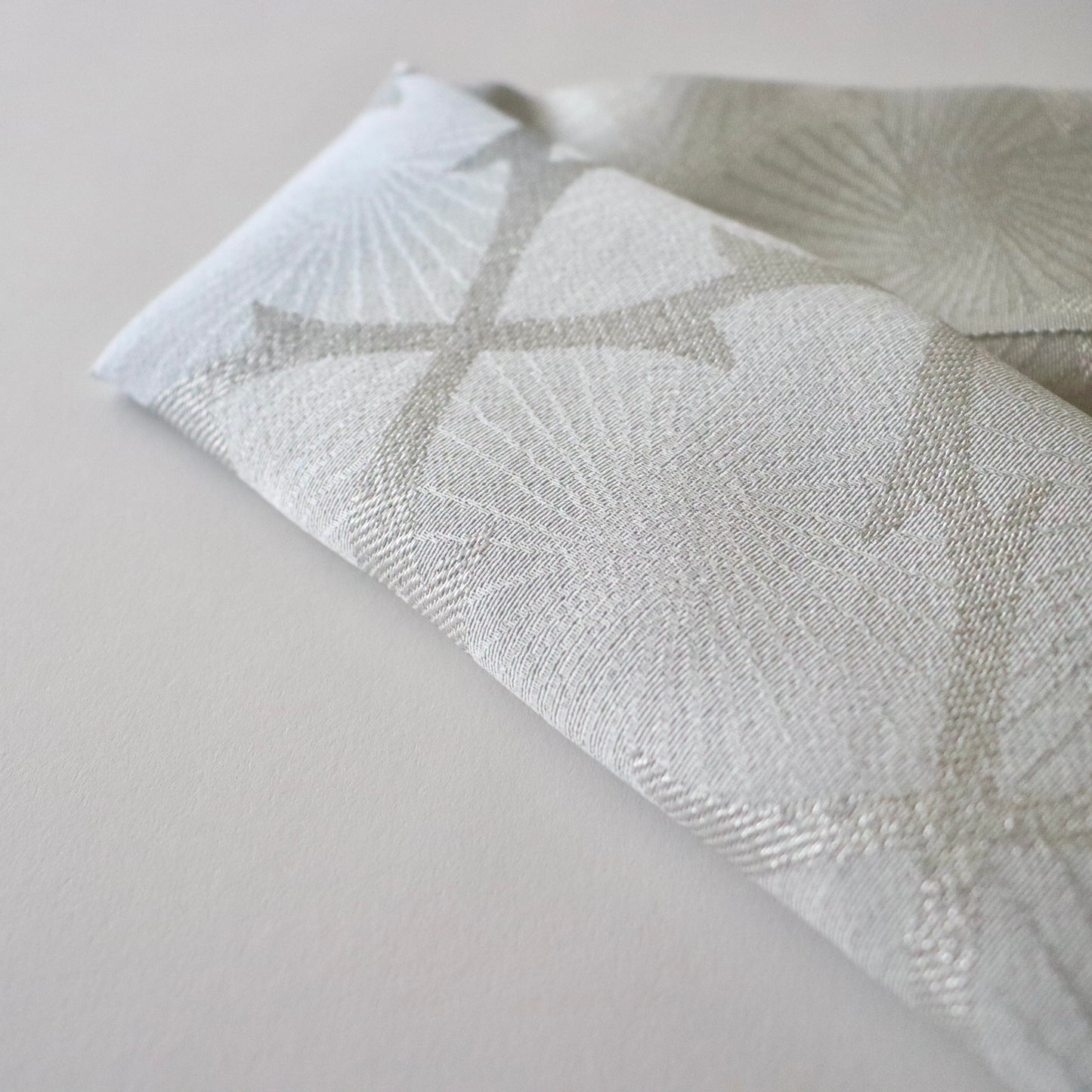 帯揚げ「銀通し花菱 / lt.blg」和小物さくら