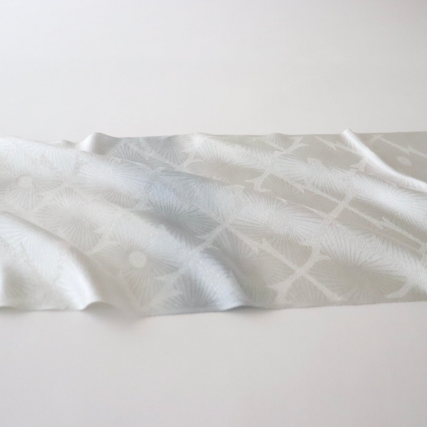 帯揚げ「銀通し花菱 / lt.blg」和小物さくら