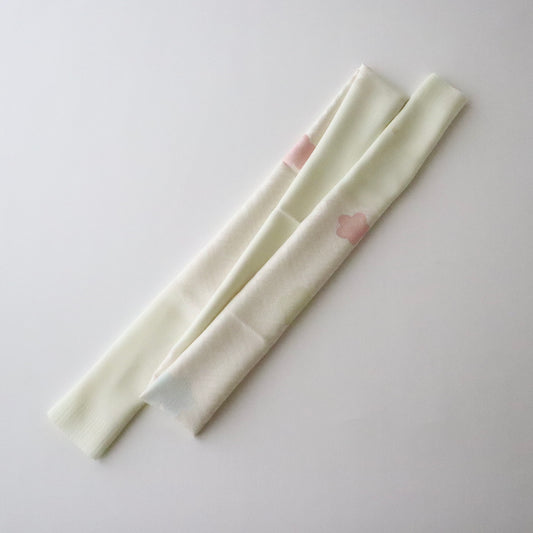 帯揚げ「縮緬縫取紗綾形手挿友禅 梅 - lt.g」和小物さくら