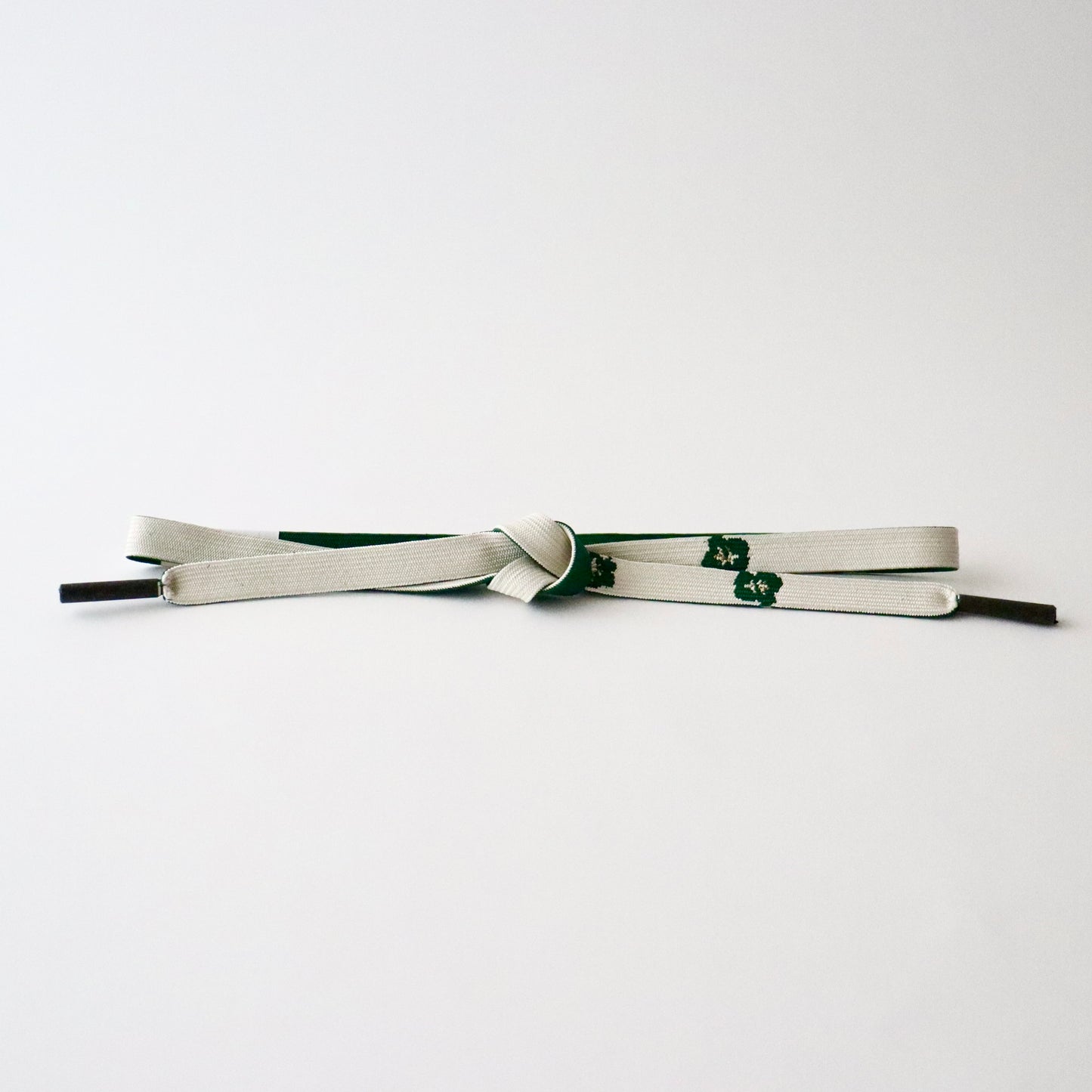 帯締め「手組み椿- wht.grn」　和小物さくら