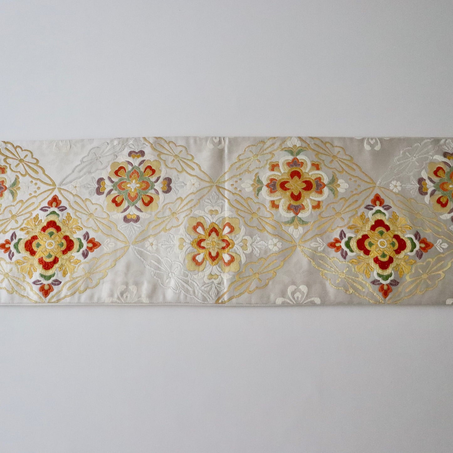 袋帯「吉兆綾錦 - 菱繋ぎ華文」絲屋善創