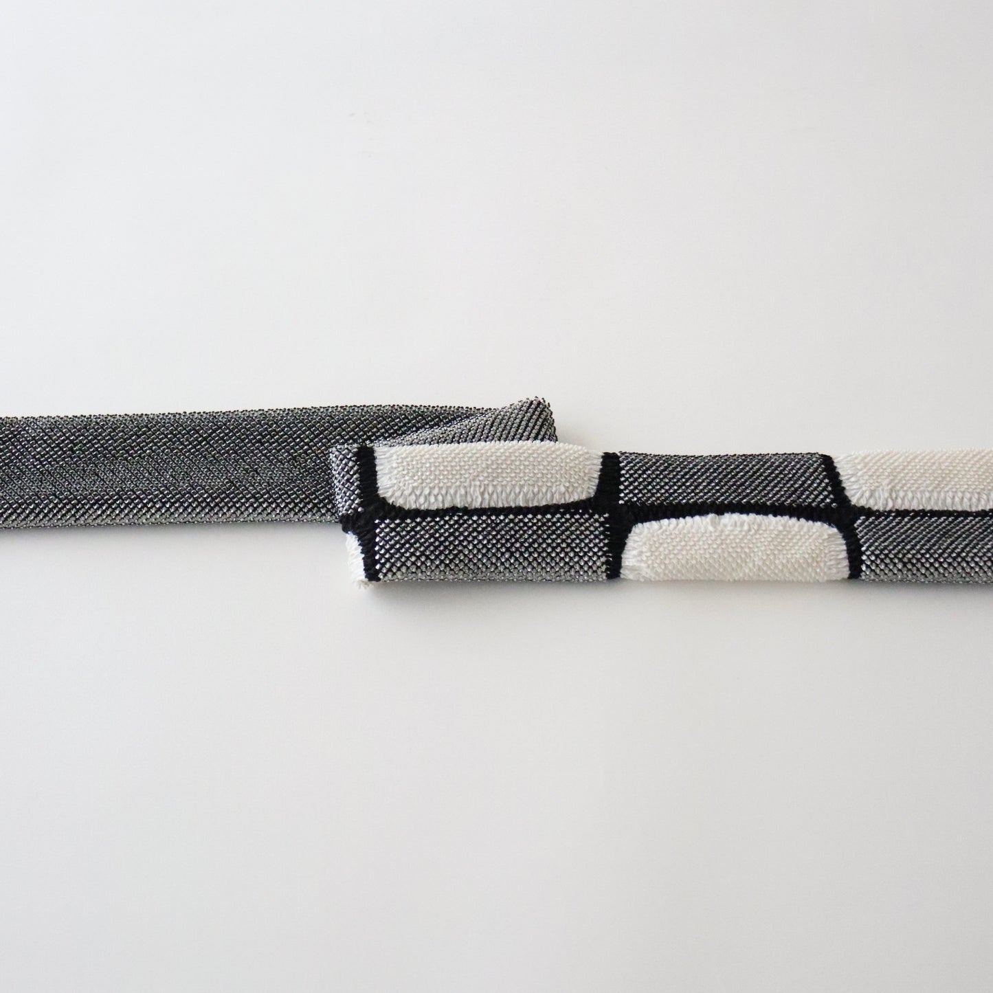 絞染め帯揚げ「市松 - blk/wht」和小物さくら