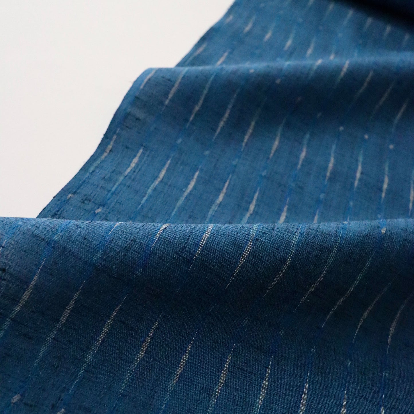 特撰 結城ちぢみ「経模様/紺瑠璃」はたおり娘 - 奥順