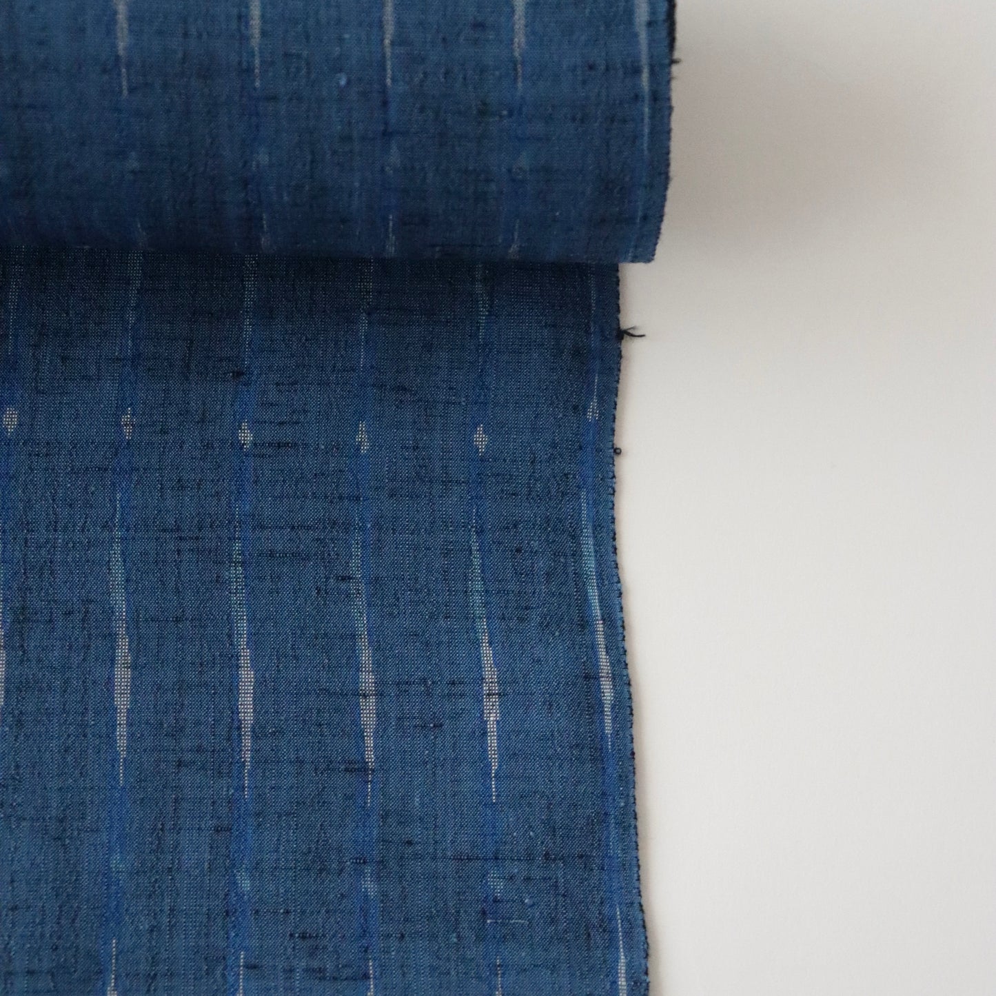 特撰 結城ちぢみ「経模様/紺瑠璃」はたおり娘 - 奥順