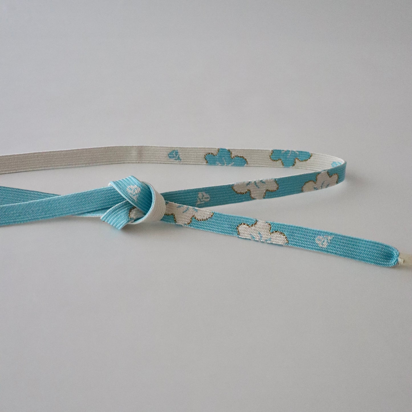 帯締め「高麗組 - 桜に花びら lt blu」大原商店