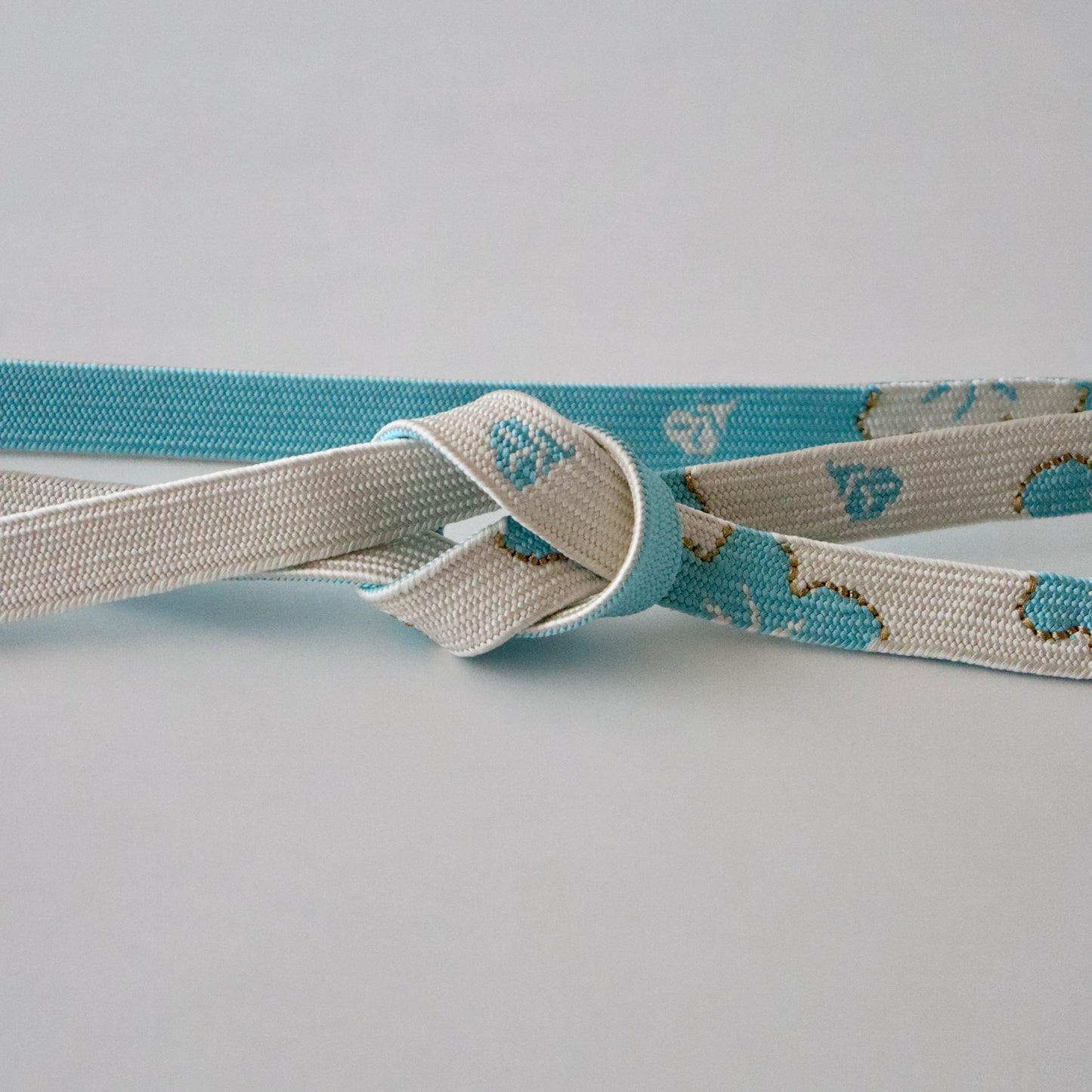 帯締め「高麗組 - 桜に花びら lt blu」大原商店