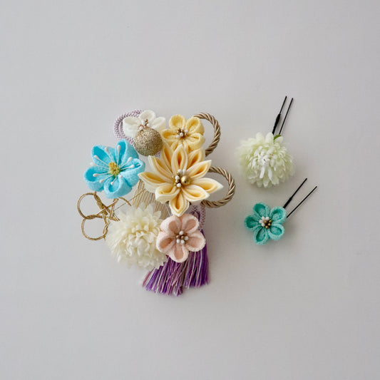 振袖向け髪飾り「つまみ細工 - 花々/淡黄空色」大原商店