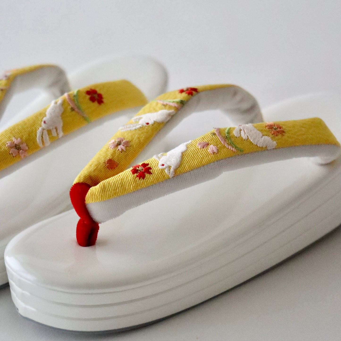 七歳向け 草履「兎 yel」和装小物やまざき