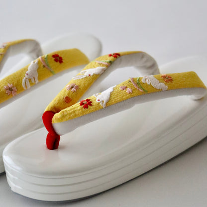 七歳向け 草履「兎 yel」和装小物やまざき