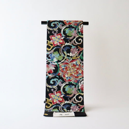 袋帯「唐絹 - 葡萄唐草華文」志都香